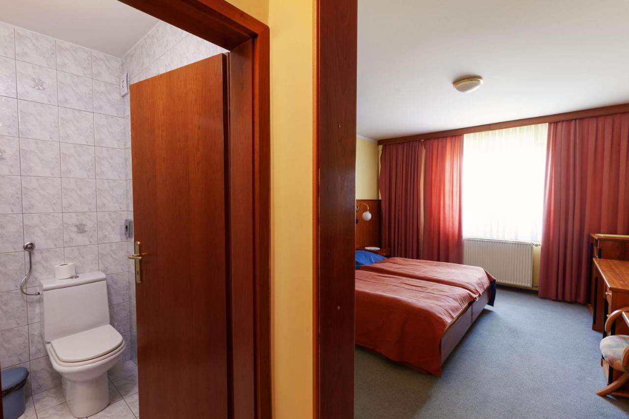 Hotel Gostisce Prosnik à Ormoz Extérieur photo